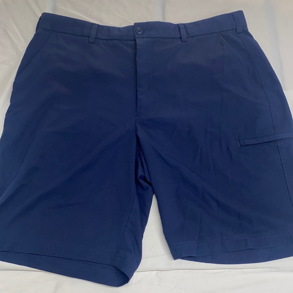 PEBBLE BEACH DRY-LUXE PERFORMANCE GOLF SHORTS